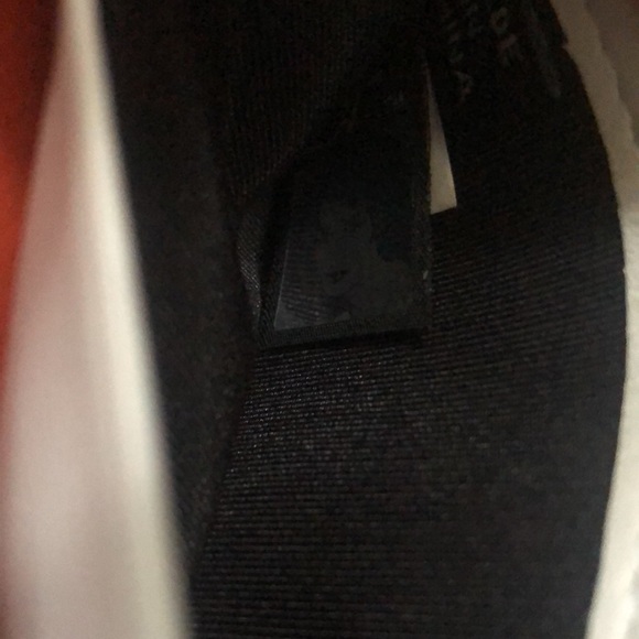 Diane Von Furstenburg Zip Around python card wallet - Picture 16 of 16